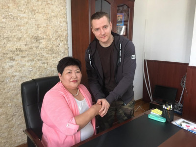 А.Оюунцэцэг: Би бол хөгжлийн бэрхшээлтэй иргэн биш ээ. Зүгээр нэг хөдөлмөрч эмэгтэй
