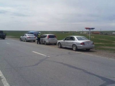 Орон нутгийн замд 24 цагийн турш хяналт шалгалт хийж байна