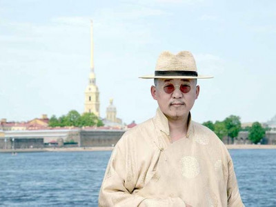 Лам хүн хоосон номлох бус эдийн засаг, эрдэм мэдлэг, соёлын өвийг бүтээж явах учиртай