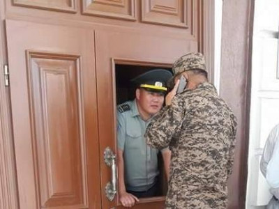 Хаалга эвдсэн асуудлаар хүн хорьж, саатуулаагүй