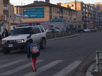 ЗАМ ТЭЭВРИЙН ОСЛООР АМИА АЛДСАН ХҮҮХДИЙН ТОО СЭТГЭЛ СЭРТХИЙЛГЭЖ БАЙНА