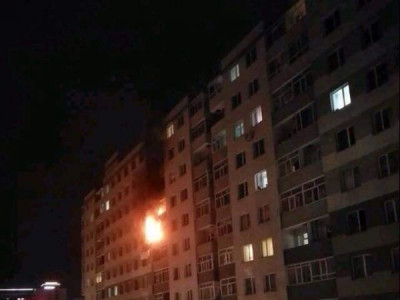 Эгчийгээ боомжилж хороогоод Саруул хотхонд гал тавьсан байжээ