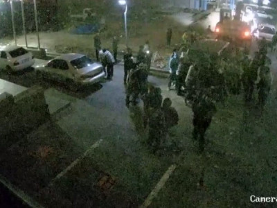 Худалдаа Хөгжлийн Банкны шөнийн цагаар хийсэн, хууль бус ажиллагаанд 70 орчим залуус, бөхчүүд оролцжээ