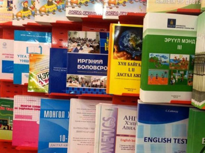 Сурах бичгүүд ганц жил ашиглагдаад 00-ын цаас болж байна 