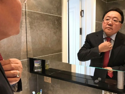 Ц.Элбэгдорж : Би зураг цуглуулдаг, зураг хулгайлдаггүй