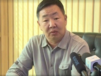 Ц.Элбэгдоржийн хүргэн дүү Ерөнхийлөгч Х.Баттулгын оймсыг угааж өгдөг байжээ