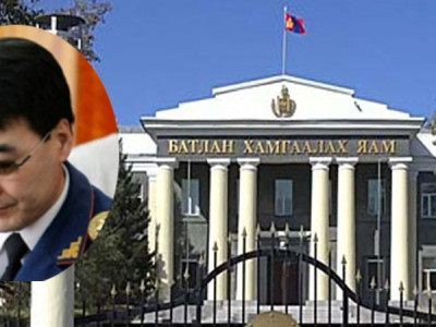 20 саяын цалинтай, 200 саяын машинтай төрийн нарийн Х.Батбилэг