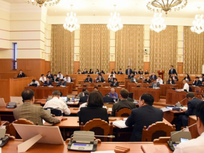 Санал худалдан авч сонгогддог УИХ-ын гишүүд өөрсдөө ч кнопоо худалдаж, мөнгө олдог