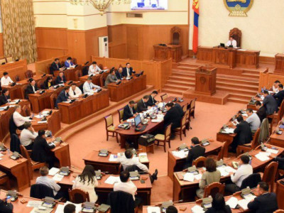 УИХ дахь МАН-ын бүлгийн 47 гишүүн ээлжит бус сонгуулийг дэмжиж гарын үсгээ зуржээ