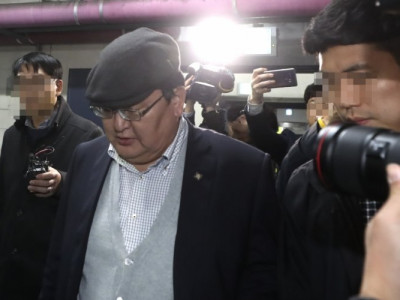 Д.Одбаярыг 10 хоног Өмнөд Солонгосоос гаргахгүй хилийн хориг тавьжээ