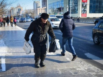 Cтандартгүйгээс нийслэлчүүд уран гулгалтаар 