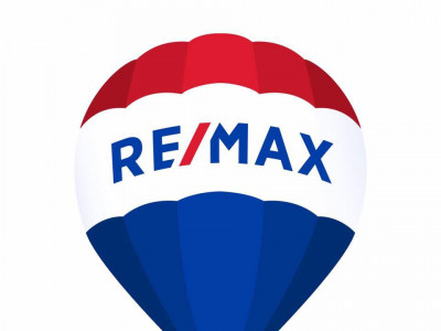 Голомт банк RE/MAX Mongolia байгууллагын агентуудад зээлийн бүтээгдэхүүн үйлчилгээний талаар сургалт зохион байгууллаа