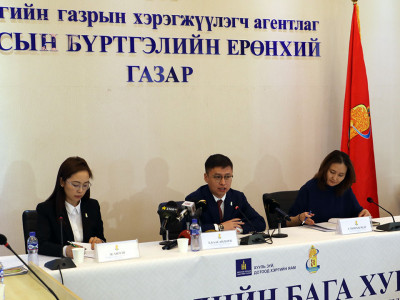 Б.Баасандорж: Ирэх оноос хуулийн этгээдийн эцсийн өмчлөгчийг бүртгэдэг болно