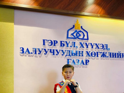 Орчлон сургуулийн сурагч Н.Нэмүн 