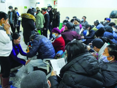 Амь гуйж, горьдлого тээсэн хүмүүс Хавдрын эмнэлэгт язганаж байна