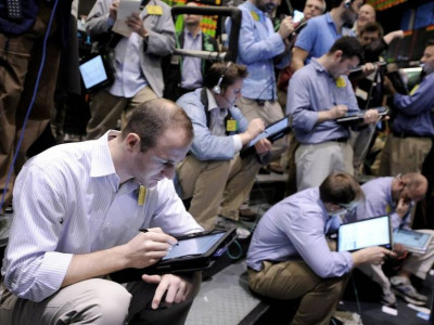 “WTI” маркийн нефтийн үнэ 0.01 ам.долларт хүрч доошилжээ