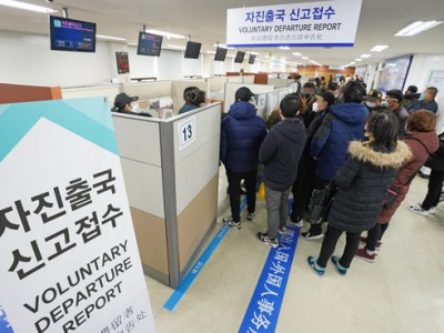 БНСУ-аас Монгол Улс иргэдээ авахгүй бол олгосон визийг нь цуцална гэжээ