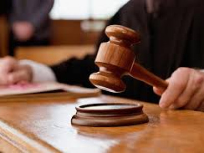 Хахууль авсан байж болзошгүй шүүгч нарыг шүүх хурал хоёр дахь өдрөө үргэлжилнэ