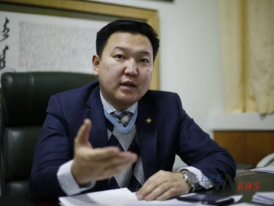  У.Хүрэлсүхийн “хам хэрэгтэн” МАН-дан бадарсаар байх уу