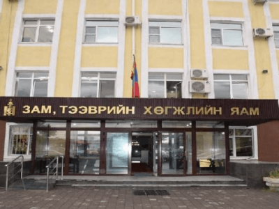 Өмгөөлөгч Б.Ганболд: Б.Махбал хамарныхаа ясыг хуга цохиулчихаад сууж байтал талийгаач дахин ирж, цохихынхоо өмнө хэлсэн үг нь тэсгэл алдуулчихсан юм билээ 