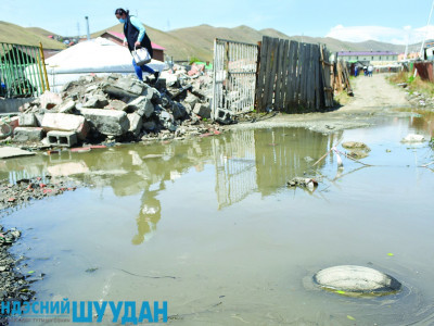 Дэд бүтэц “мөрөөдсөн” гэр хорооллынхны шалбаагтай гудамж