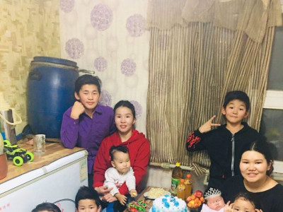 [БИДНИЙ НЭГ] Есөн дүүгийн эгч