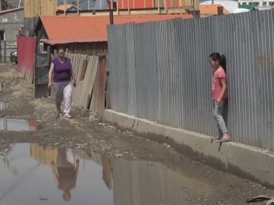 Ус зайлуулах хоолойгүй зам зэргээс үүдэн нийслэл хот маань зундаа УСАНБААТАР болж байна 