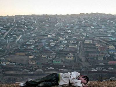 Коронавирус ядуу өрхүүдийг улам ЗҮДРЭЭЖ байна