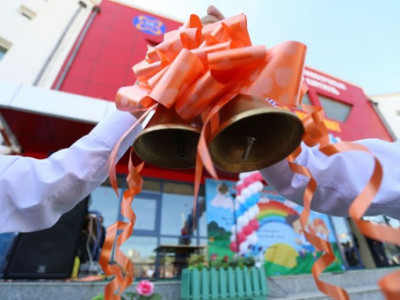 Сургууль, цэцэрлэгийг хугацаанд нь эхлүүлэх чиглэлийг Ерөнхий сайд өгчээ