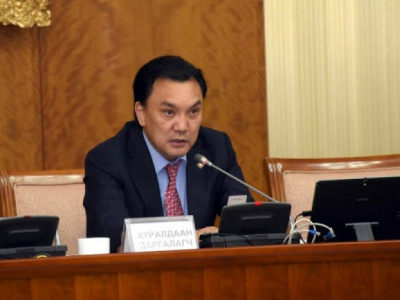 Б.Батзоригийг 40 сая төгрөгөөр торгож, нийтийн албанд томилогдох эрхийг 5 жилээр хасах ялаар шийтгэлээ