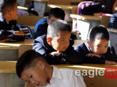 Есдүгээр сард хичээлийн агуулгыг нөхөх хөтөлбөр орно 