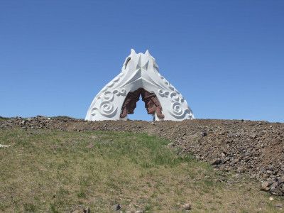 Андлалын Өргөө арай л юм аа... 