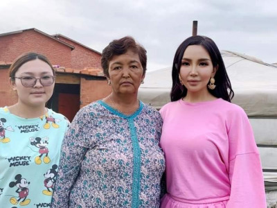 Дуучин Ану нэгэн сайхан ээжид туслах ШҮҮДРИЙН ДУСАЛ хандивын аян эхлүүлжээ