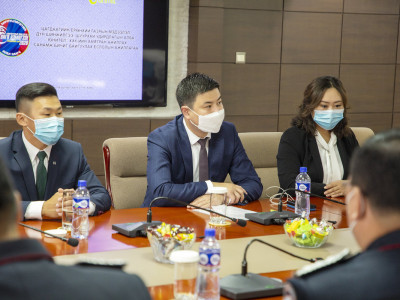 Цагдаа нар эерэг, зөв хандлагад суралцана