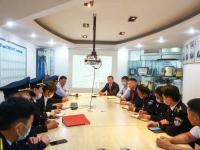 Б.Отгонсүх: Нийтийн тээврээр зорчихдоо заавал маск зүүж зорчино