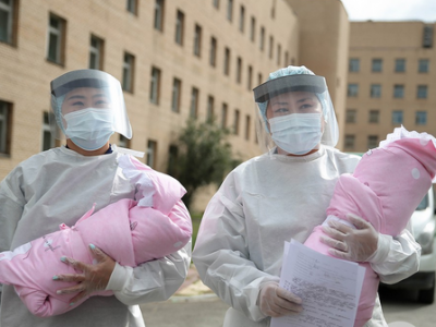 Онгоцонд мэндэлсэн Энхцэлмэг, Энхжигүүр зургаан сар хүрчээ