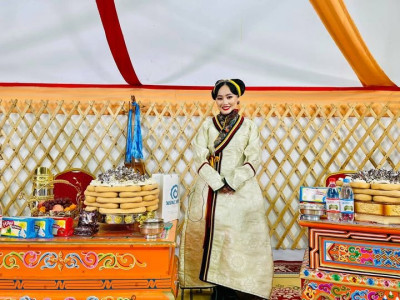 Т.Ананда: Задарсан ч гоёороо бай эмэгтэйчүүд минь