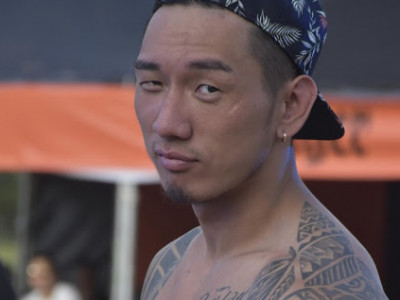 С.Эрдэнэцогт: Цэнтралын гадаа эмэгтэй хүн биш эрэгтэй хүн 3oдcoн. Би хэзээ ч эмэгтэй хүнд гap хүpч байхгүй