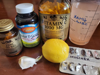 Ковид туссан иргэн: Шөнө халуунгүй хүйтэн хөлс гарч хоносон. Халдвар авсны шинж гэнэ лээ