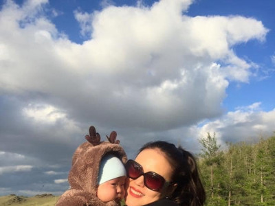 Нууцаар амаржсан гэгддэг Н.Цэнд-Аюуш хүүгийнхээ гэрэл зургийг олонд сонирхуулав