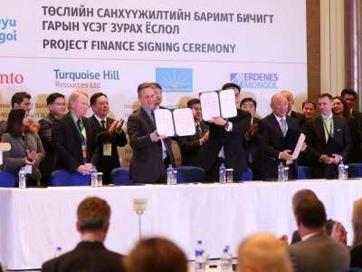 Дубайн гэрээг хүчингүй болгох нэхэмжлэлтэй шүүх хурал хойшилжээ