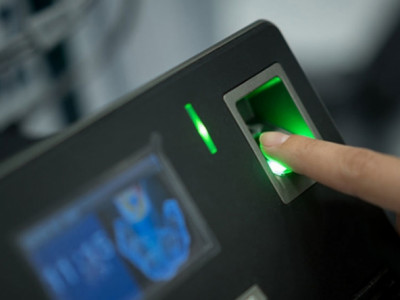 Хувийн нууц хамгаалах дата комиссартай болно