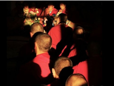 Ном уншуулаад л 10 цагаан буяны замаар орно гэж үү?