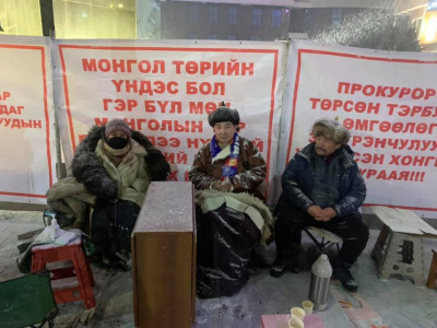 С.Жавхлан: Дэлхийн НҮБ-ын элч дуучин нь цасанд дарагдаад гадаа талбай дээр хүйтэнд хонож байна