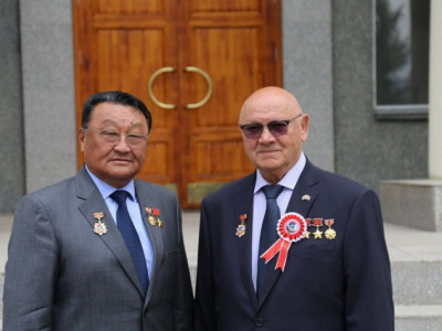 В.А.Жанибеков: Би Монголчууддаа хайртай