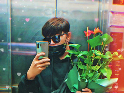 С.Гантогоо түрүүвчийг нь олж өгсөн эмэгтэйг хоолонд оруулж, дуулж өгөх гэтэл татгалзжээ