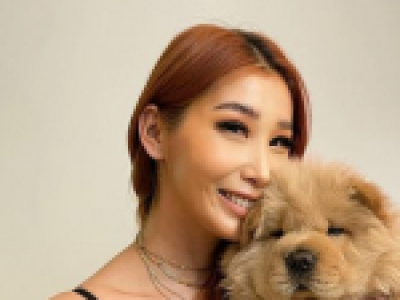 С.Төгс Taч төрхөө дэлгэв