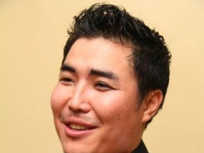 Жүжигчин Г.Алтаншагай фэйсбүүкийн төлбөрөө төлөхөөр төв шуудан орж байсан гэнэ үү