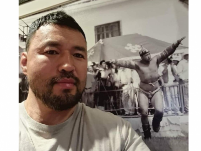 А.Сүхбат аваргын ШИНЭ төрх