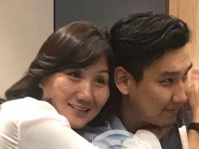 М.Оюунчимэг гишүүн та ЭМДЕГ-н газрын дарга хүүдээ КОВИД-н xyyль л зaaсан yy